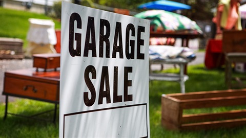 Avoca garagesale.jpg