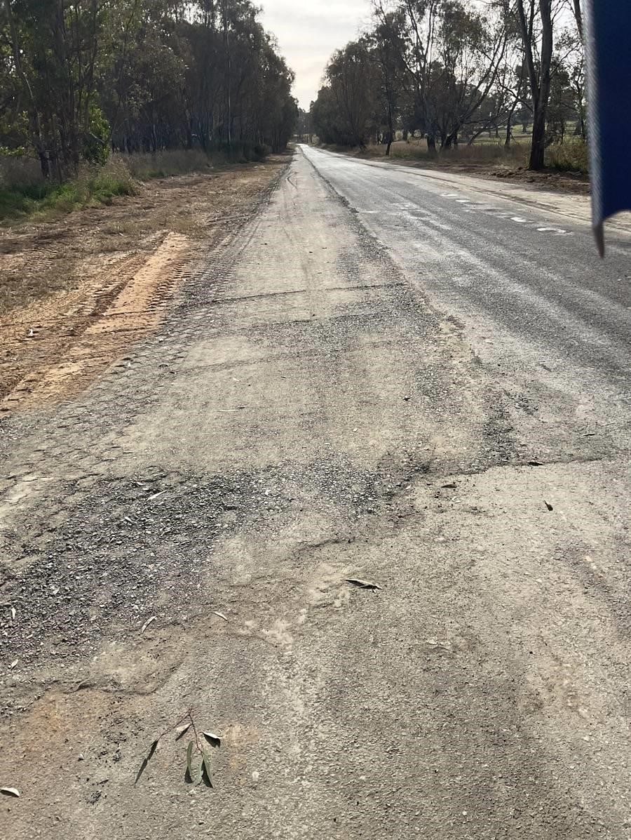 2023.05.24-Barkly-Navarre-Road-damaged-gravel-complete.jpeg