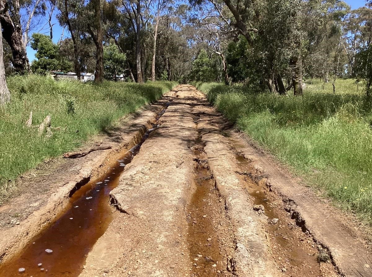 2023.08.03-Reservoir-Rd-Smythesdale-before.jpeg