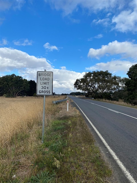 Load-limit-signs.jpg